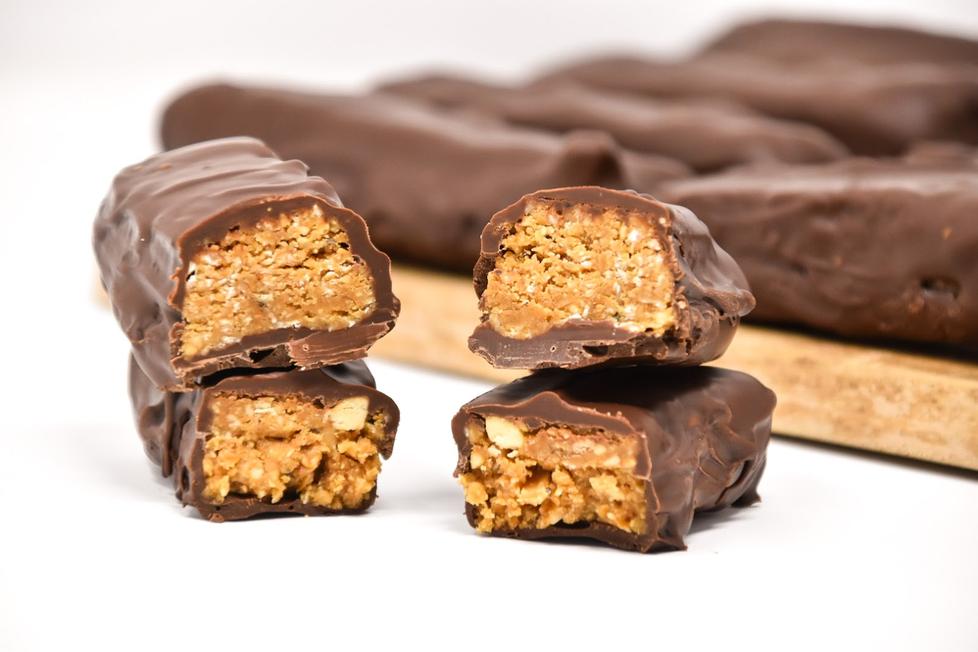 Butterfinger ba made with gr8nola