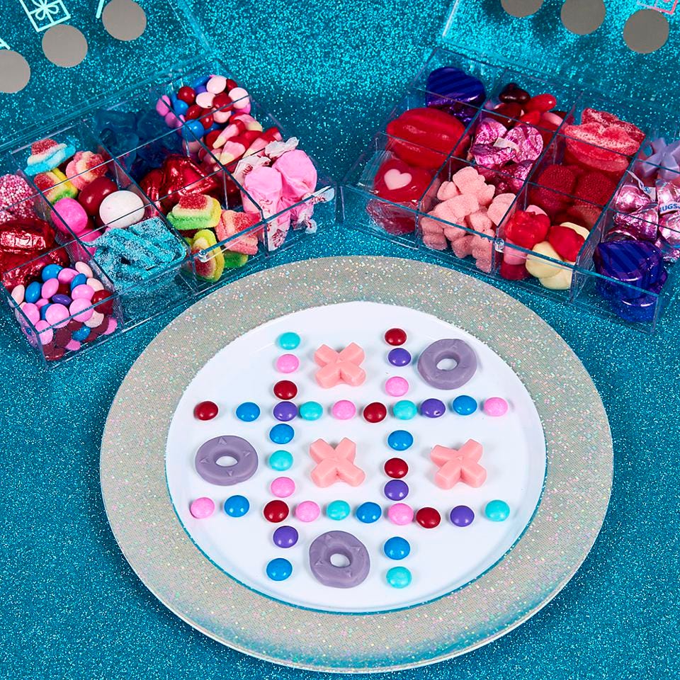 A Tic Tac Toe game with candy and gummies.