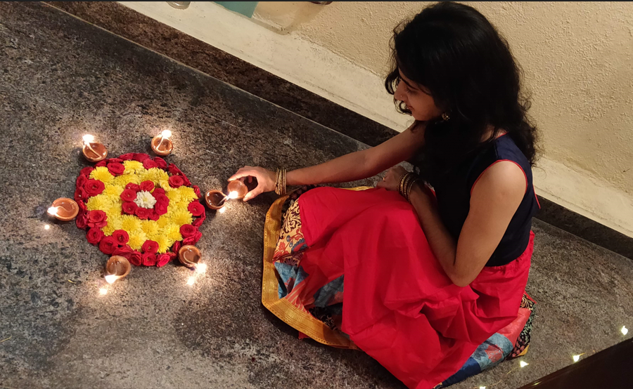 teams celebrating Diwali celebration, best gifts for Diwali, global gifting for Diwali Festival, Diwali Festival in India,